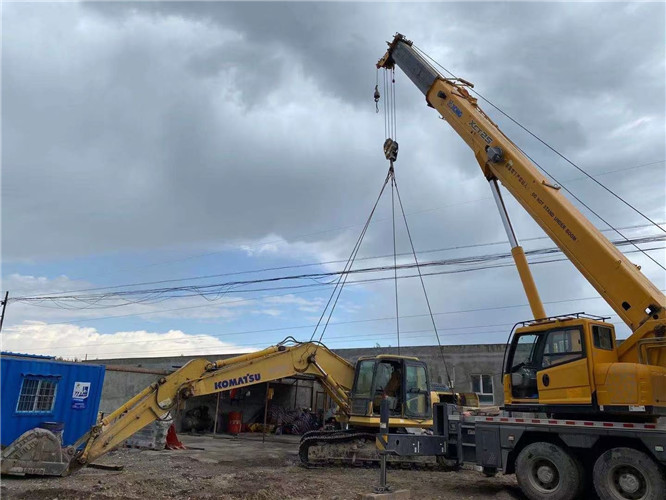 江安县25吨吊车的工作半径是多少？