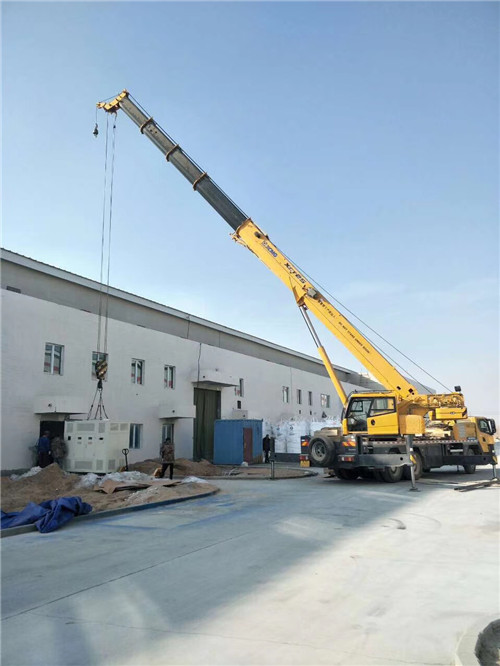 江安县“超载就喊停”—— 吊车的 “重量保镖” 技术